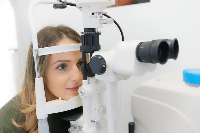 Assessing your eyes to customise the perfect multifocal lenses