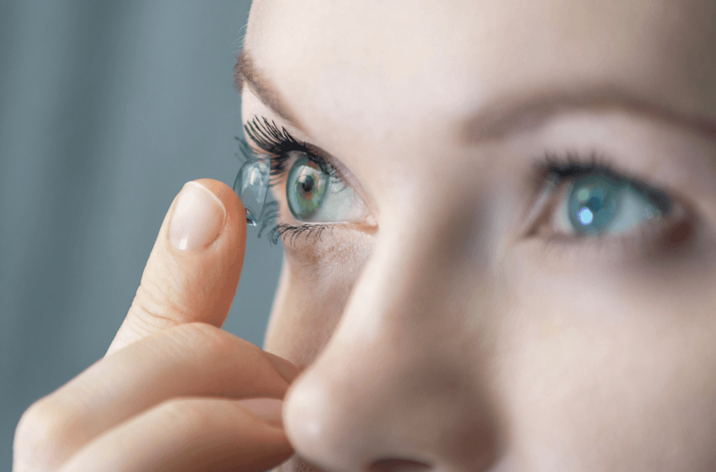 The pros and cons of wearing contacts